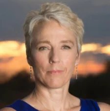 Out as GoDaddy CMO, Barb Rechterman back in — Phil Bienert