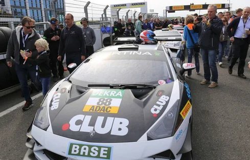 Races to First Place — InternetX Lambo