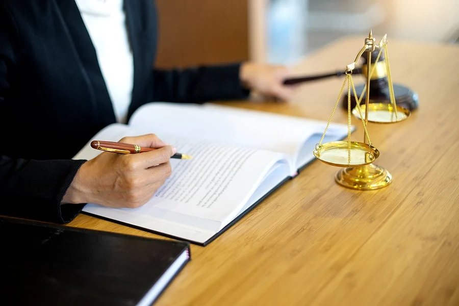 Plaintiff to pay owner of trx.com $41,000 to cover legal expenses — Judge orders