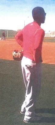 Wilson over Brandon Phillips Gold Glove — Rawlings sues