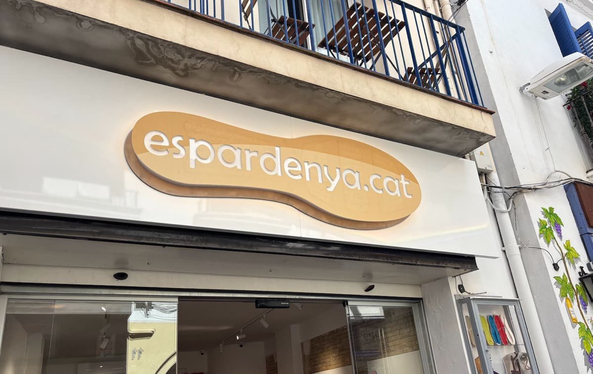 Spain… and spotting domains along the way — Sightseeing in