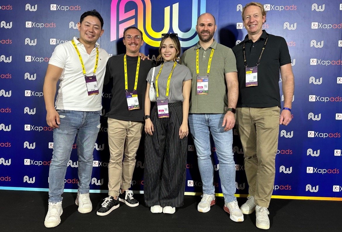 Domain players join .shop — Three German