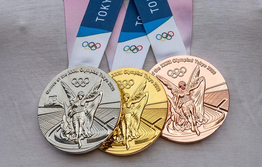Tokyo Olympics, medals and domains