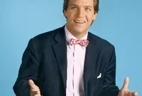 Tucker Carlson Plants His Flag Online
