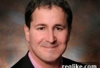 Warren Adelman Departs as GoDaddy CEO