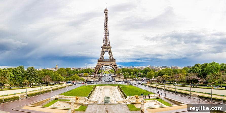Former France.com Owner Fights On 2 Picture of Eiffel Tour in France