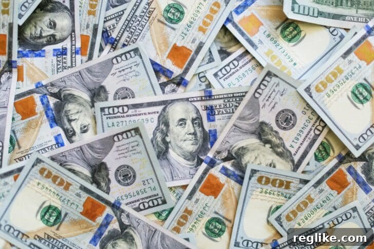 image of hundred dollar u.s. currency